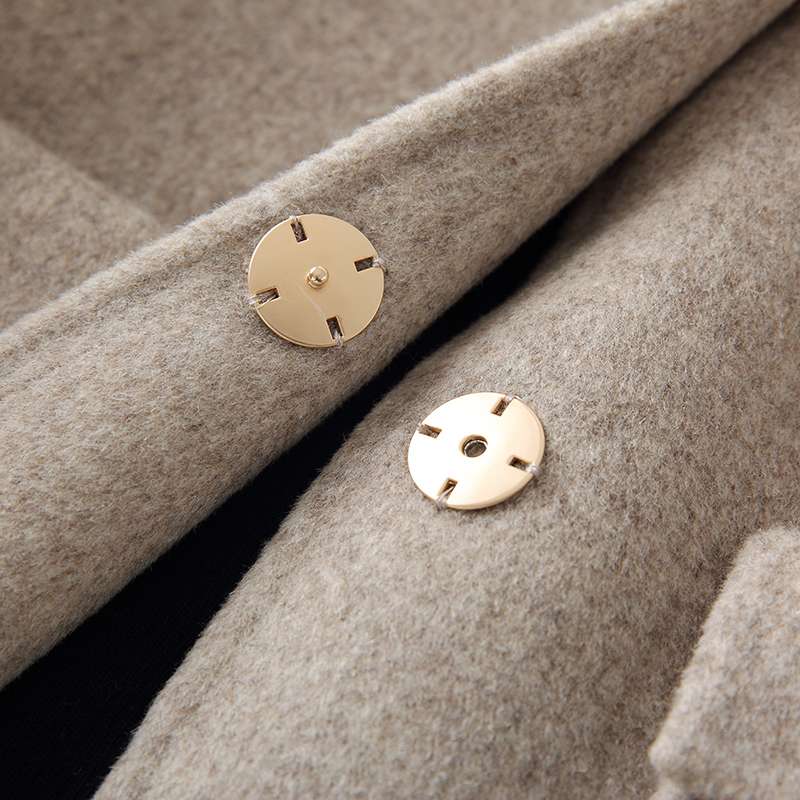 50代ファッション  大人の上品カジュアルウールジャケット