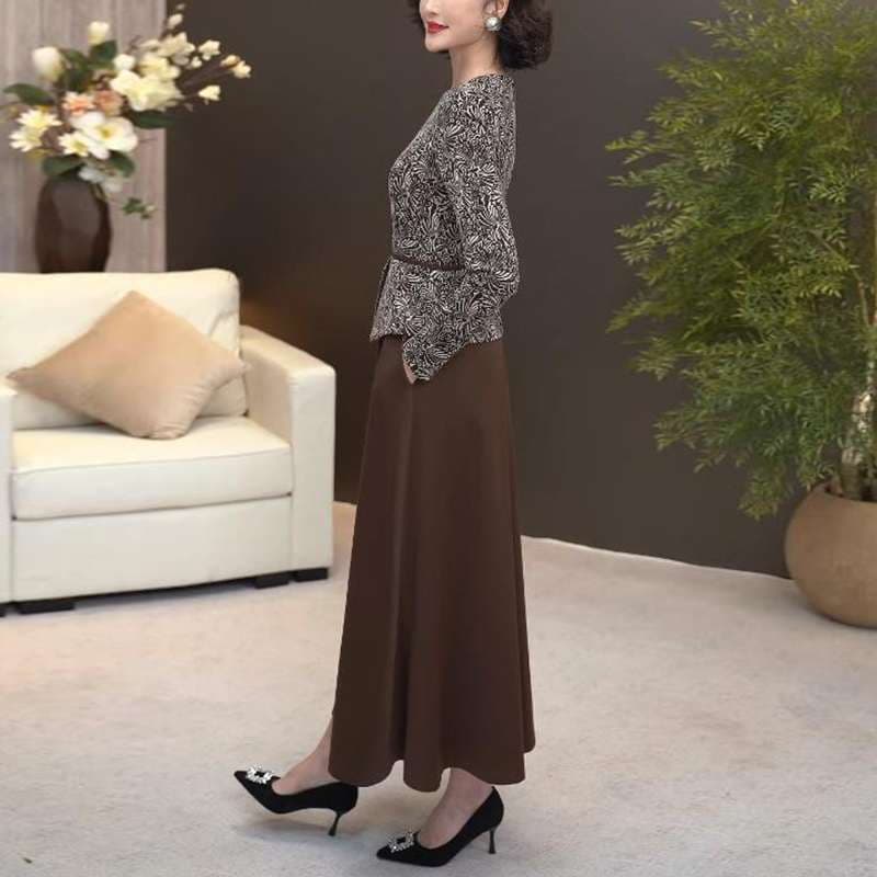 50代ファッション 上品花柄ツーピース風ワンピース