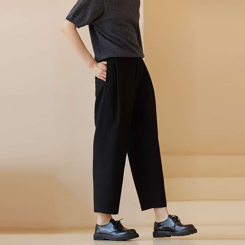 50代ファッション ゆったりワイドクロップドパンツ