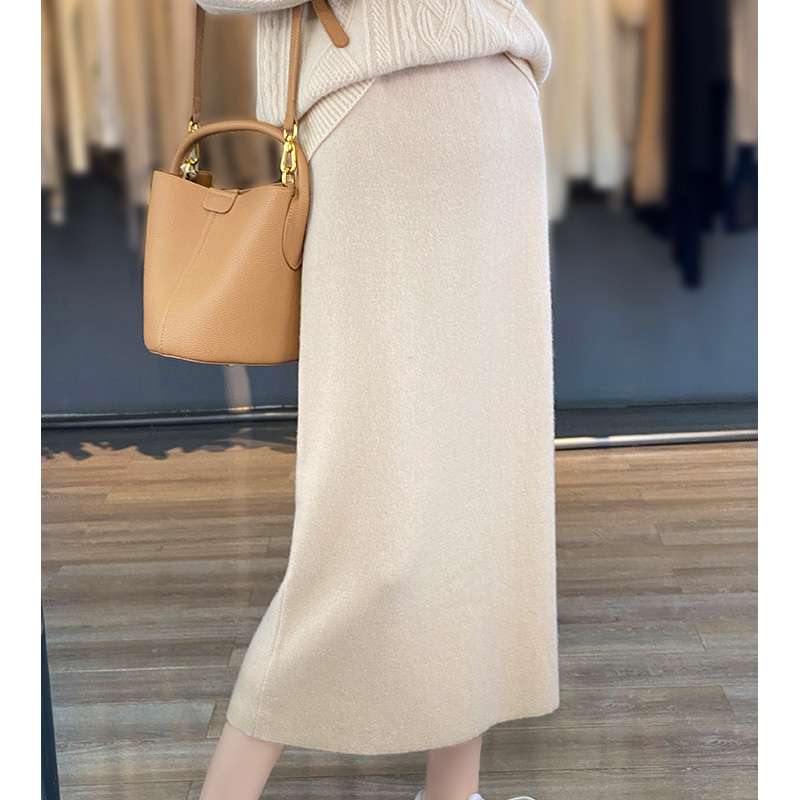 50代ファッション 【ウール100％】エレガントロングニットスカート