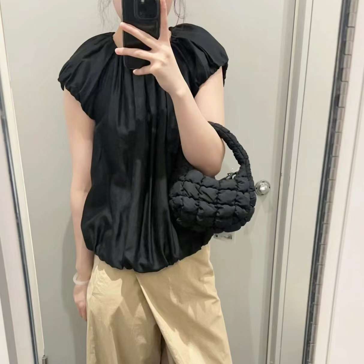 50代ファッション フレンチスリーブブラウス