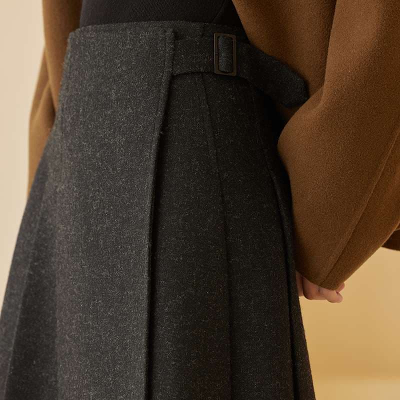 50代ファッション ウール混プリーツロングスカート