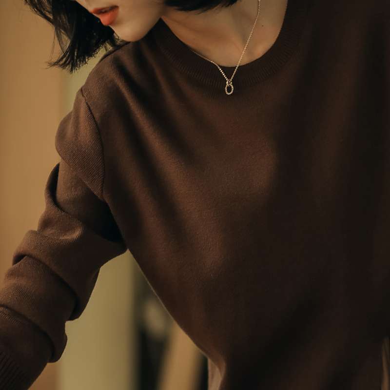 50代ファッション 大人の魅力引き立つ ゆったりワンピース