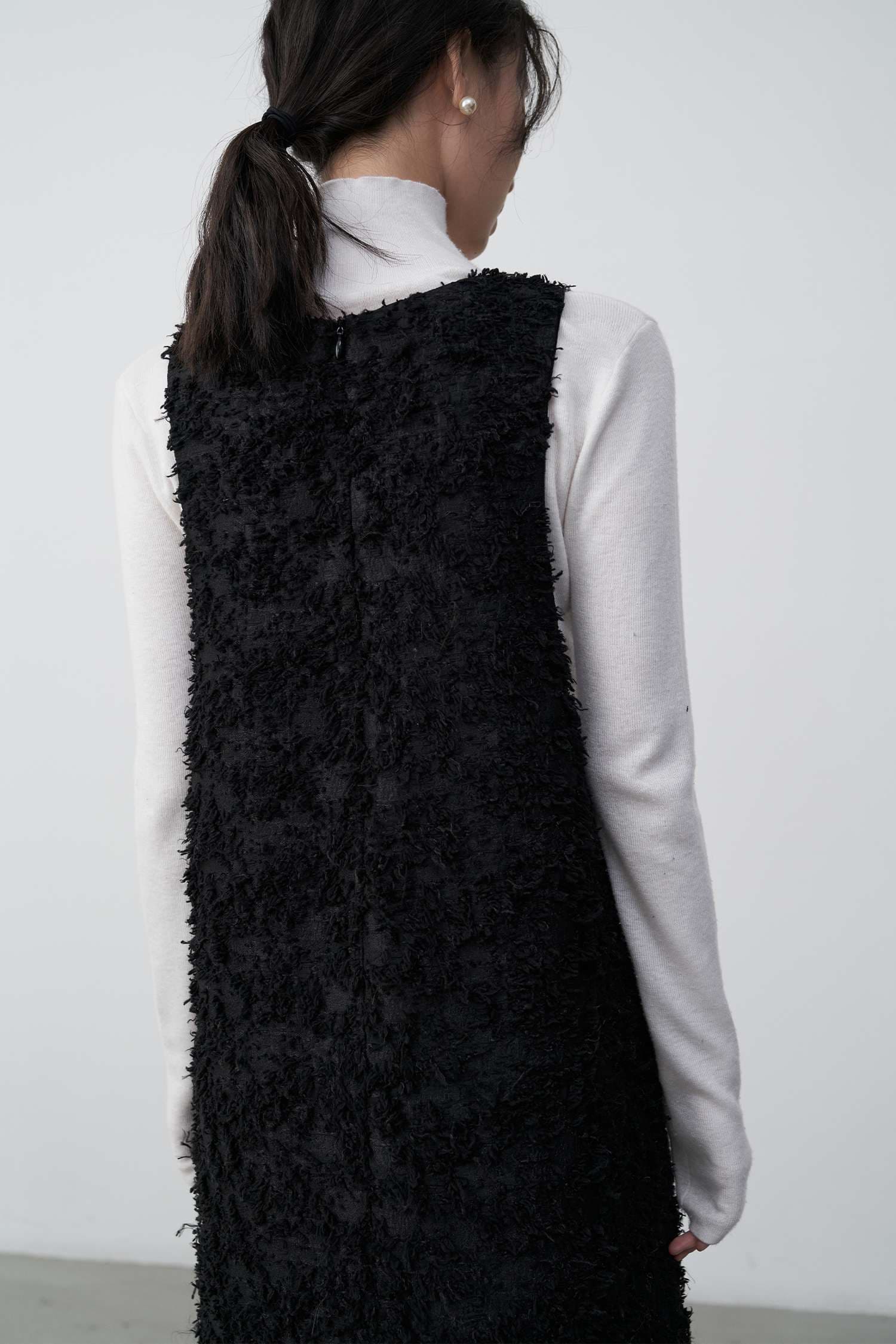 50代ファッション 洗練されたウール混ジャンパースカート