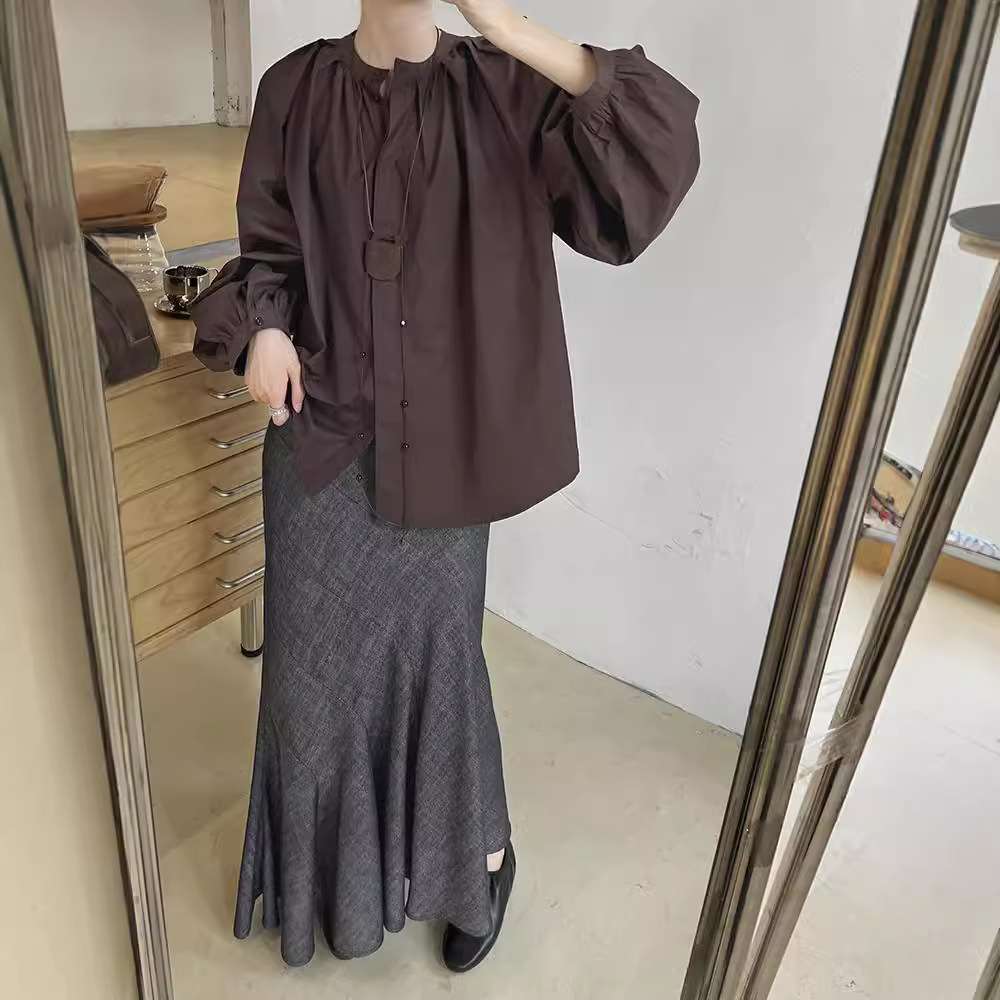 50代ファッション ふんわりボリューム袖ブラウス