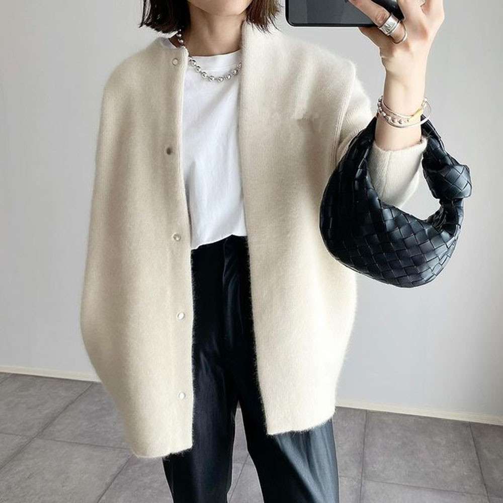 50代ファッション 大人の洗練ゆったりカーディガン