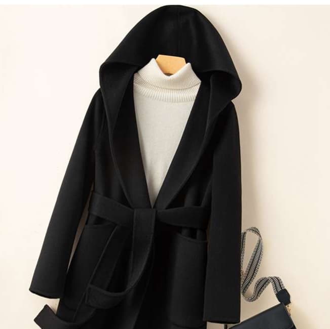 50代ファッション フーディーミドル丈コート