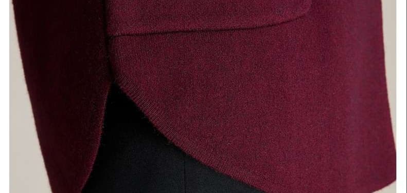 50代ファッション 上品な大人の艶感コート