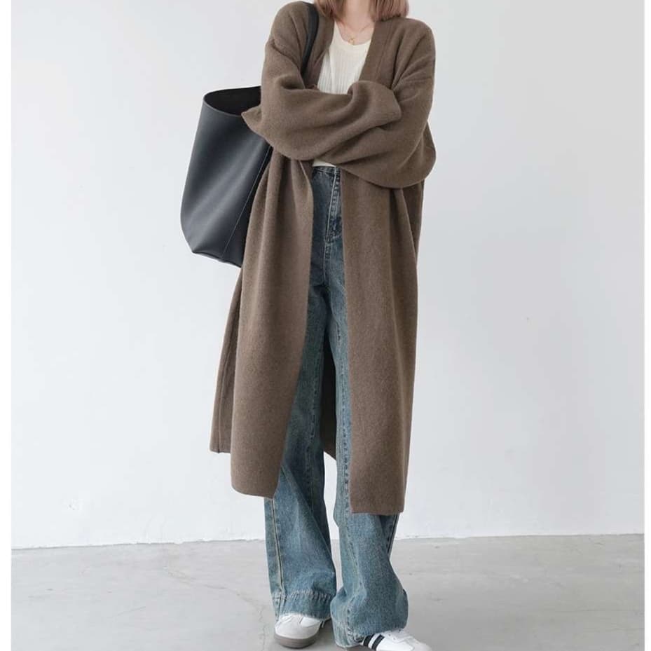 50代ファッション 大人の魅力引き立つロングカーディガン