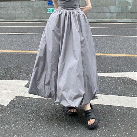 50代ファッション ふんわり優雅なロングバルーンスカート