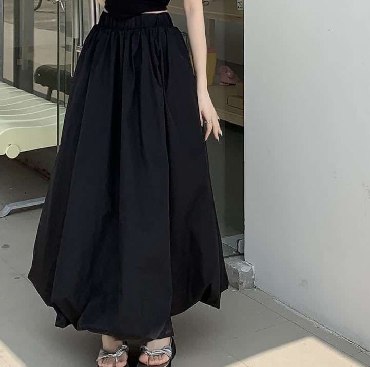 50代ファッション ふんわり優雅なロングバルーンスカート