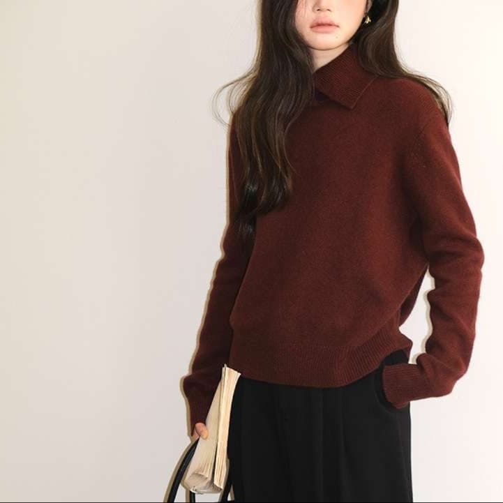 50代ファッション 大人の品格漂う襟付きウールニット