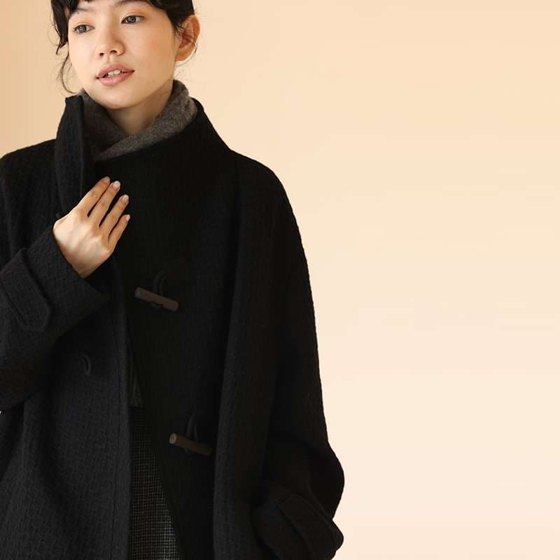 50代ファッション 重厚感あふれるダッフルコート