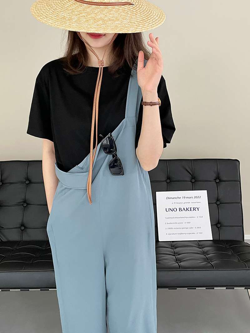 50代ファッション オーバーオール風ゆったりパンツサロペット
