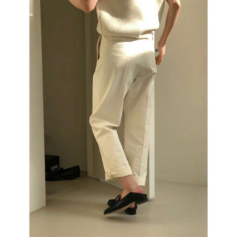 50代ファッション ゆったりワイドシルエットパンツ
