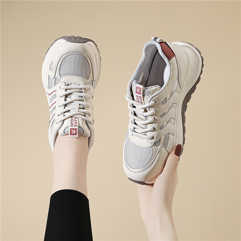 50代ファッション シューズ 快適スニーカー 歩きやすい厚底シューズ