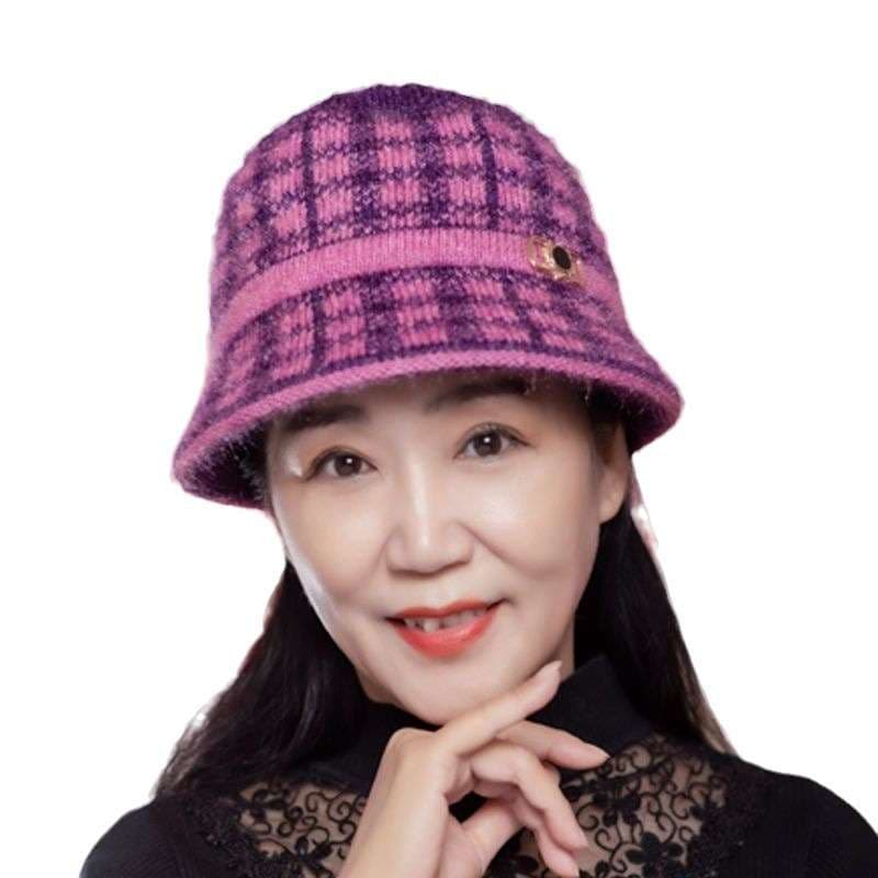 50代ファッション 柔らかな質感の格子柄バケットハット