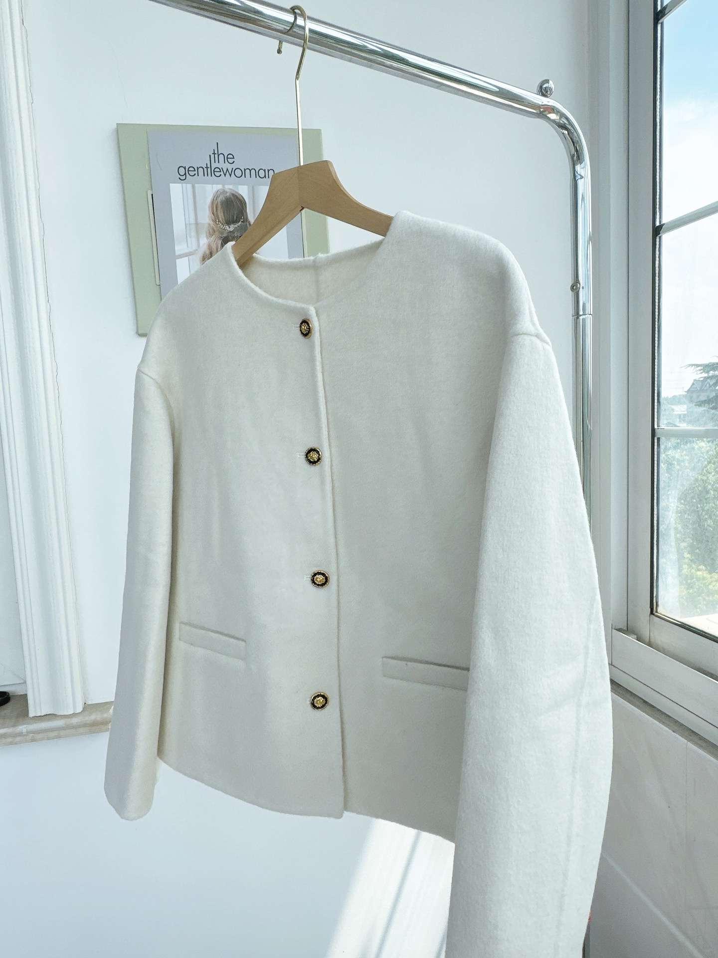 50代ファッションアウター クラシック短丈ウールジャケット