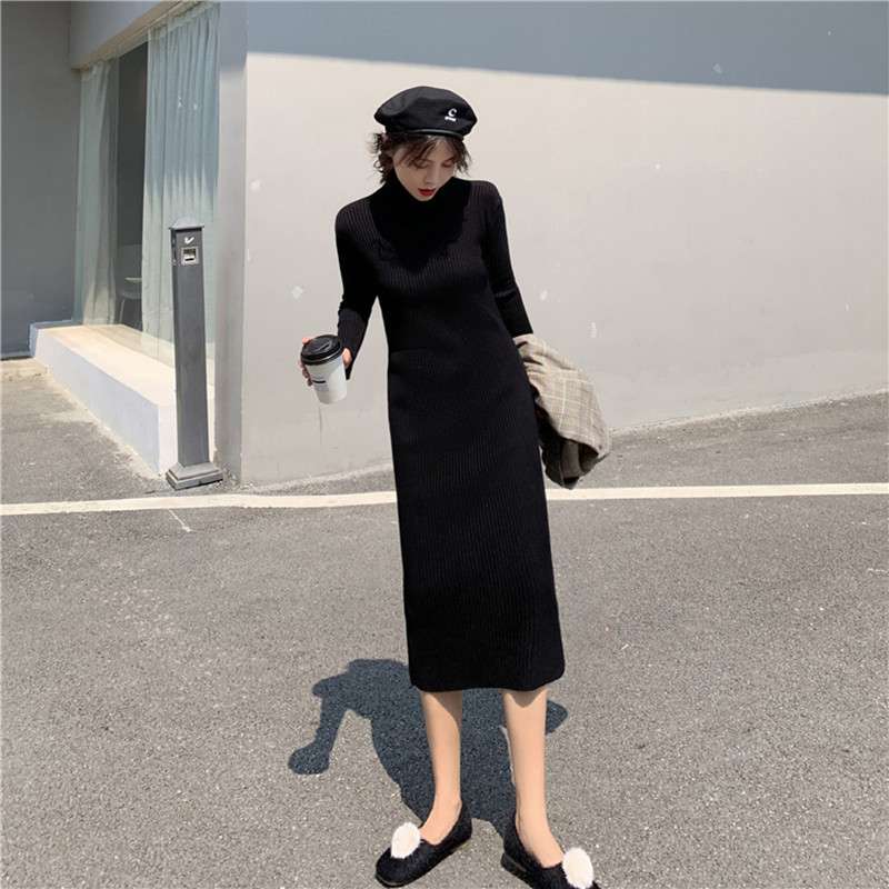 50代ファッション 上品なリブニットワンピース