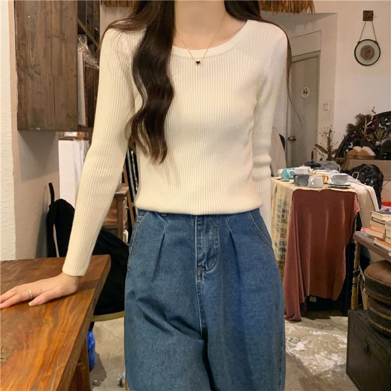 50代ファッション 上品リブ編みベーシックニット
