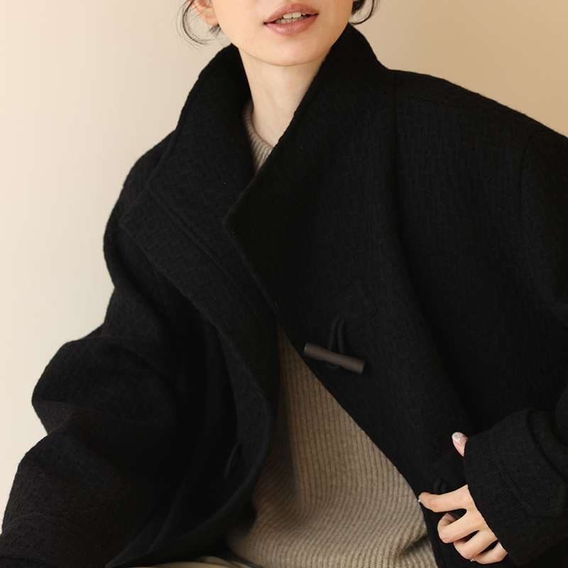 50代ファッション 重厚感あふれるダッフルコート