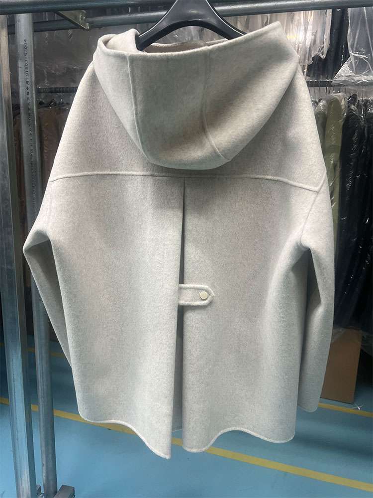 50代ファッション 上質ウール100%の大人コート