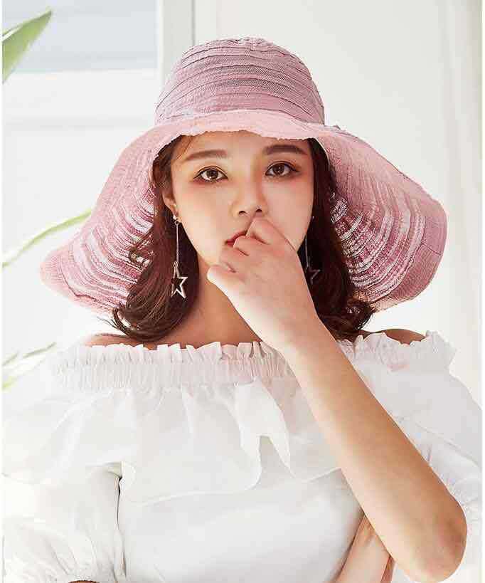 50代ファッション エレガント つば広 リボン帽子