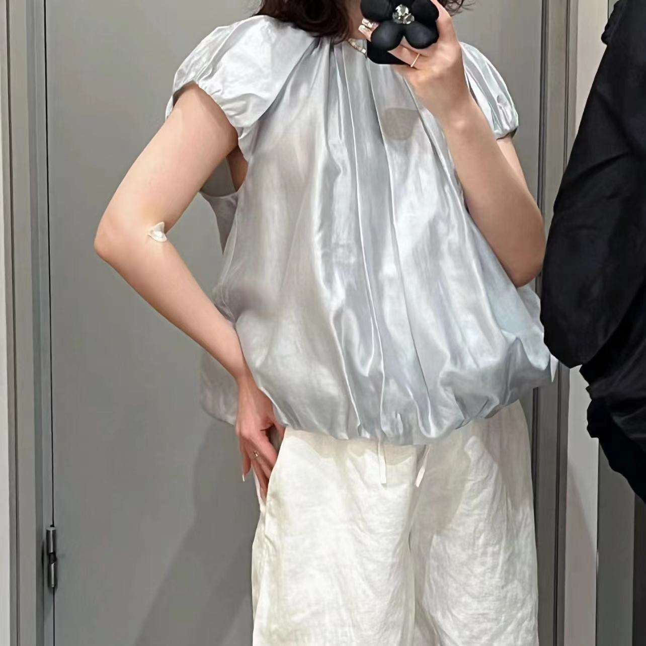 50代ファッション フレンチスリーブブラウス