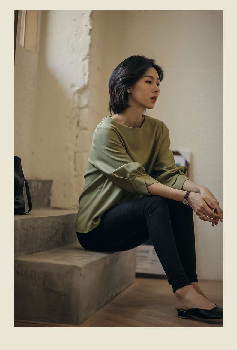50代ファッション 上品なゆったりニットプルオーバー