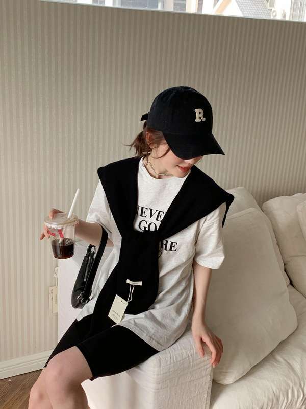 50代ファッション ゆったりウォーミーベスト