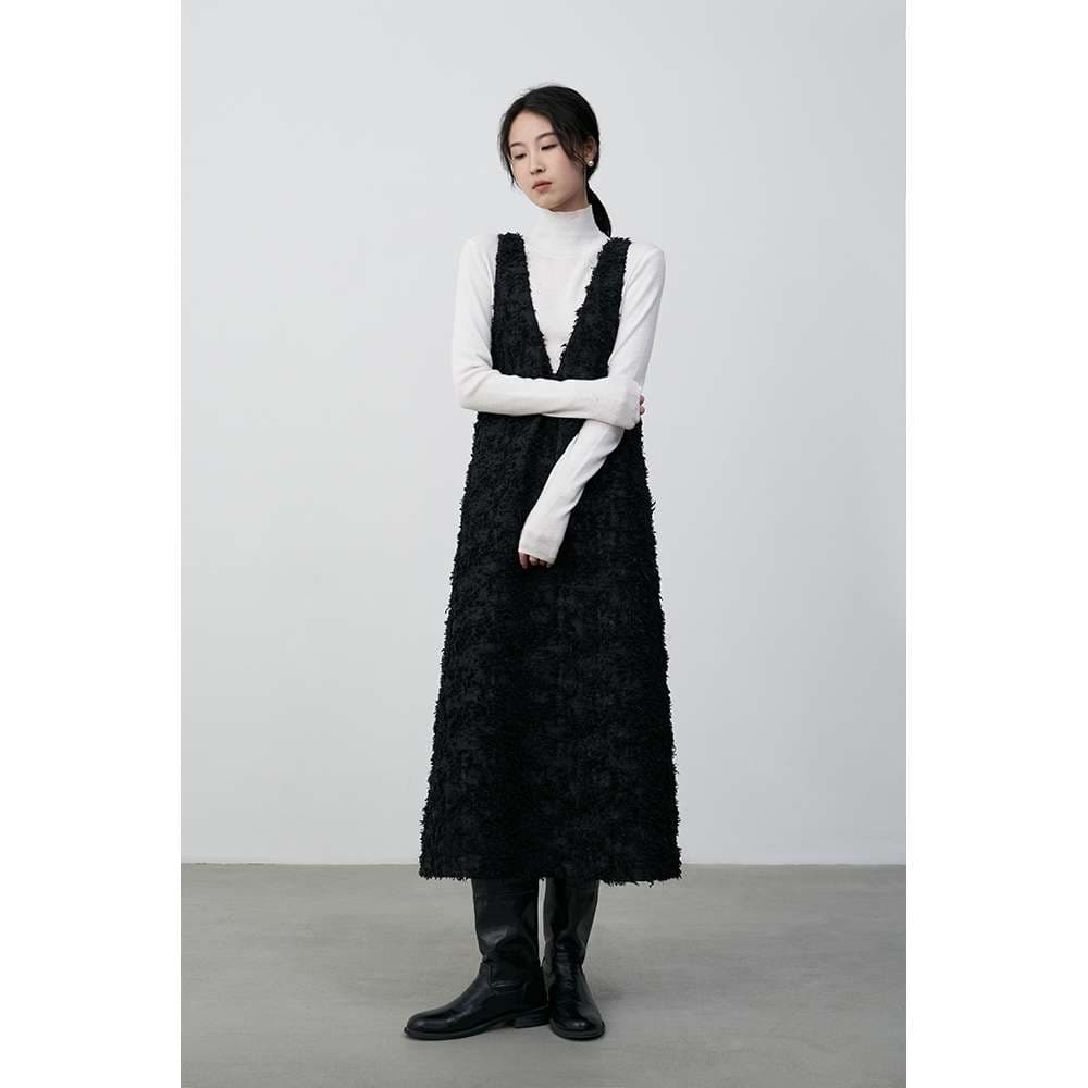 50代ファッション 洗練されたウール混ジャンパースカート