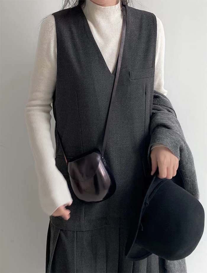 50代ファッション プリーツロングジレワンピース