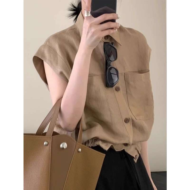 50代ファッション 50代上品ベージュ半袖シャツ夏涼感素材