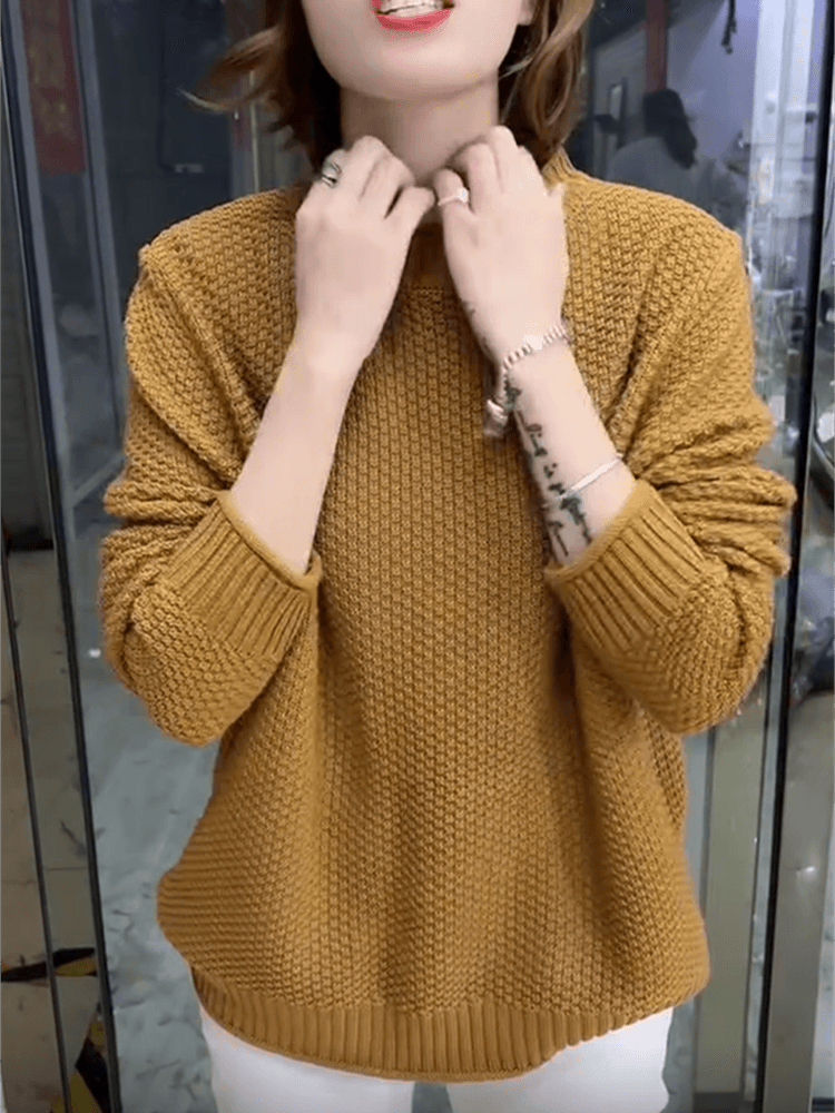 50代ファッション 立体編み目のゆったりニット