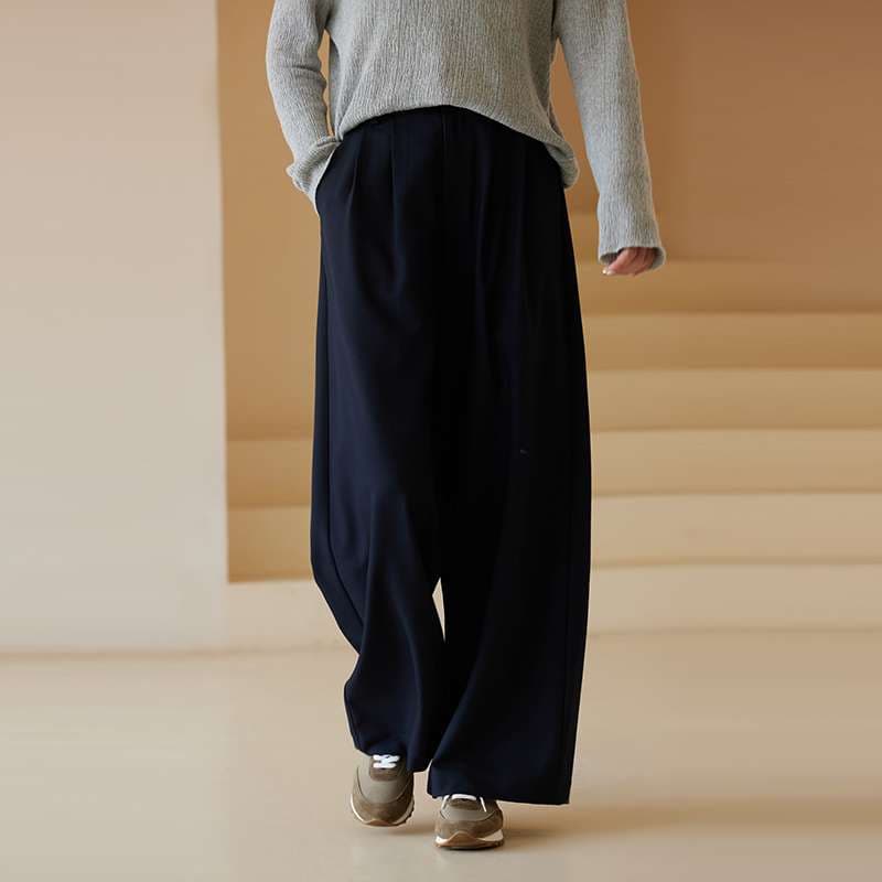 50代ファッション ゆったりワイドパンツ