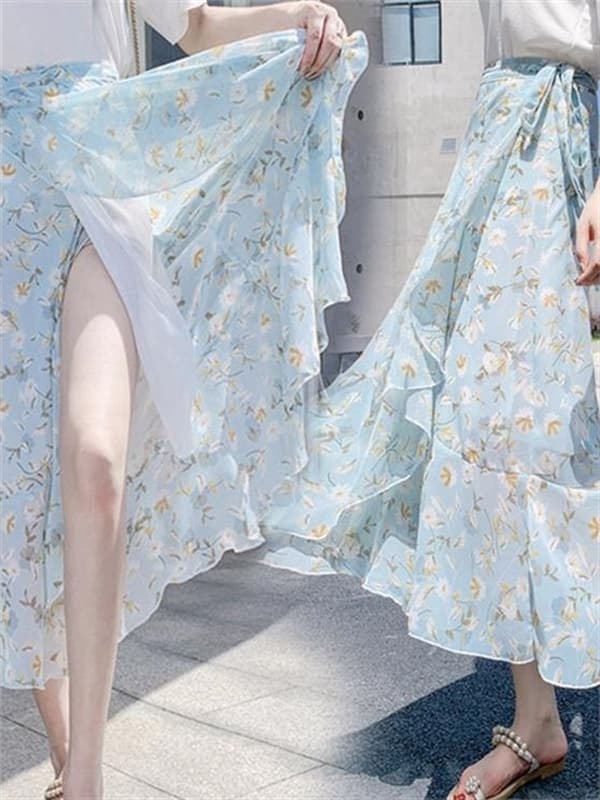 50代ファッション 花柄ラップ風ロングスカート