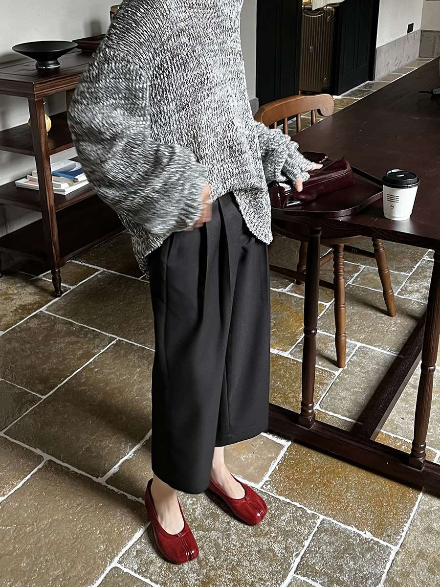 50代ファッション ゆったりワイドパンツ