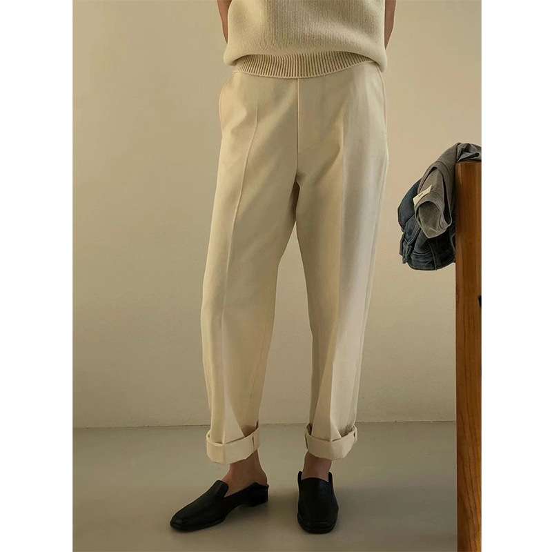 50代ファッション ゆったりワイドシルエットパンツ