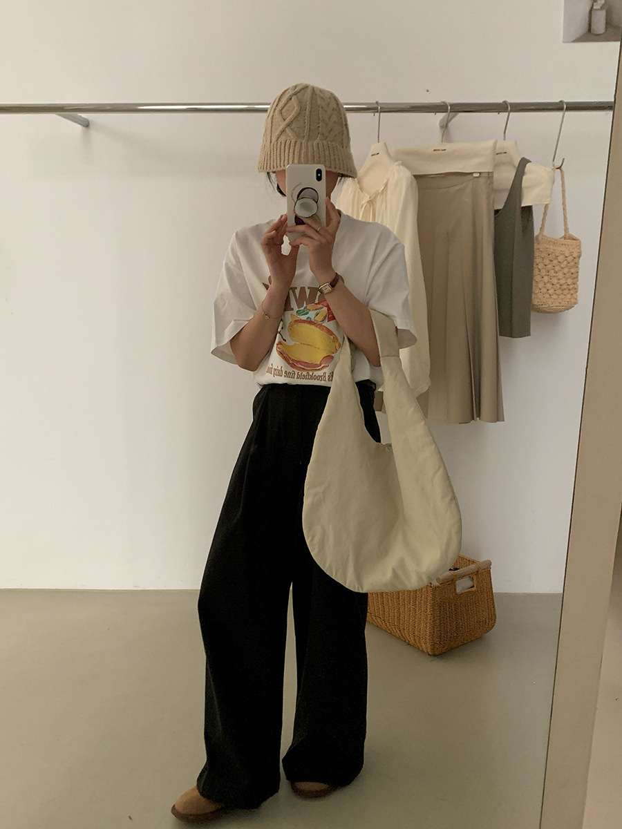 50代ファッション ゆったりワイドパンツ