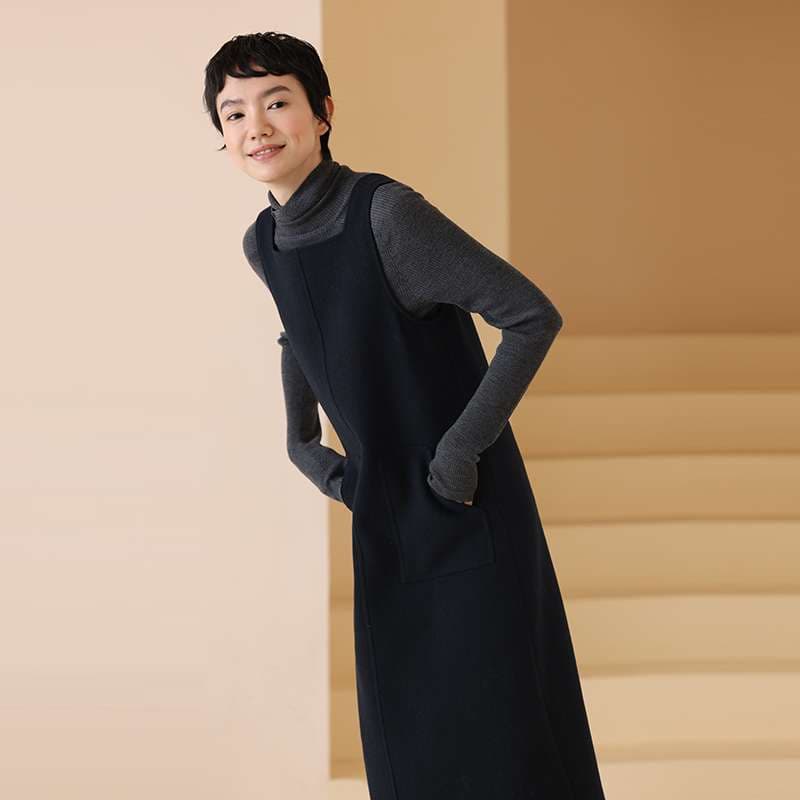 50代ファッション タートルネックレイヤードワンピース