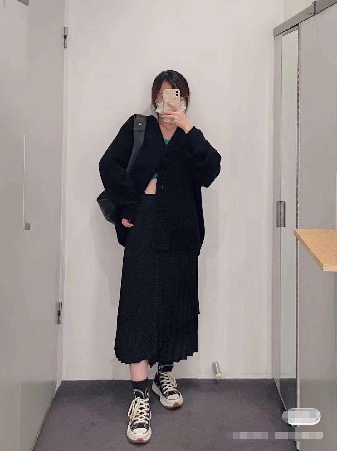 50代ファッション 大人のゆったりニットカーディガン