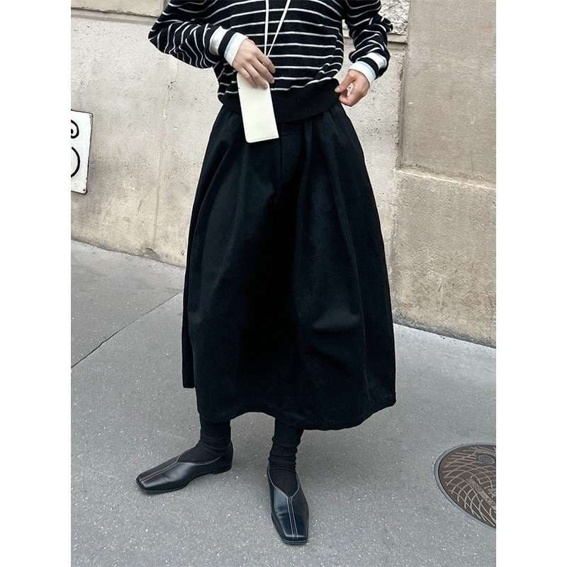 50代ファッション ゆったりロングスカート