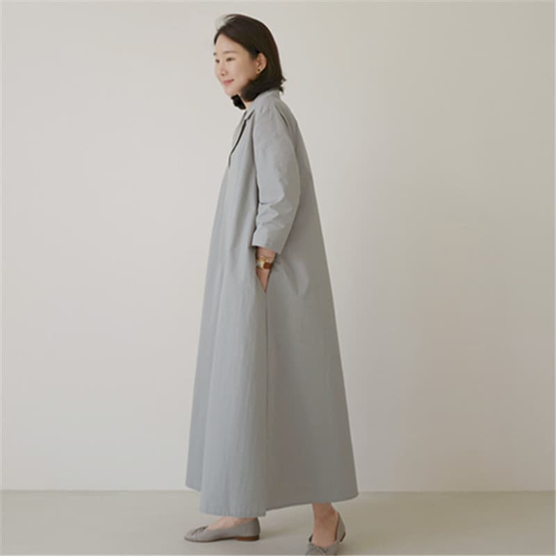 50代ファッション 優雅な佇まいのロングシャツワンピース