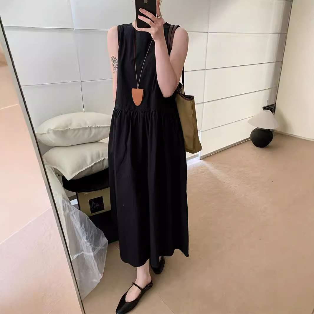 50代ファッション ゆったりシルエットの大人ワンピース