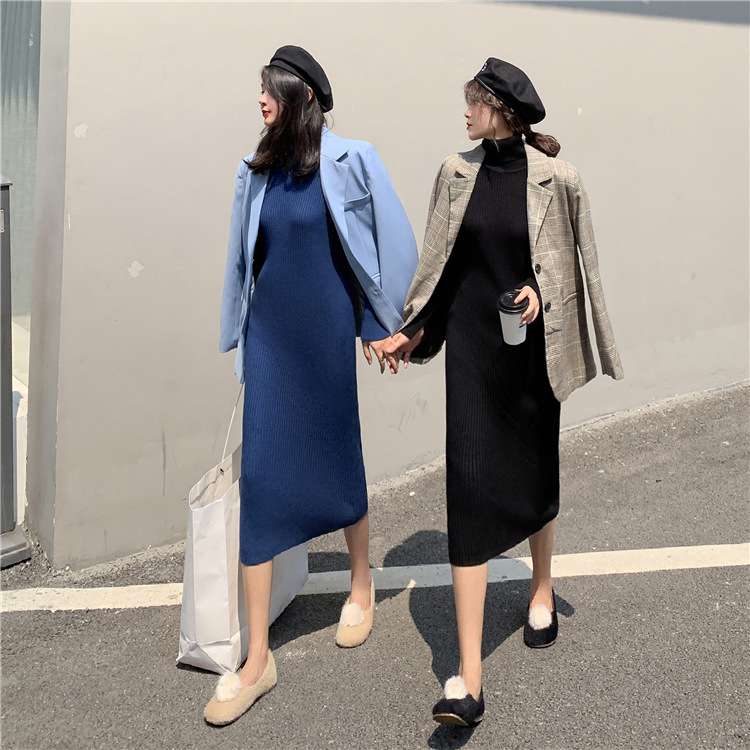 50代ファッション 上品なリブニットワンピース