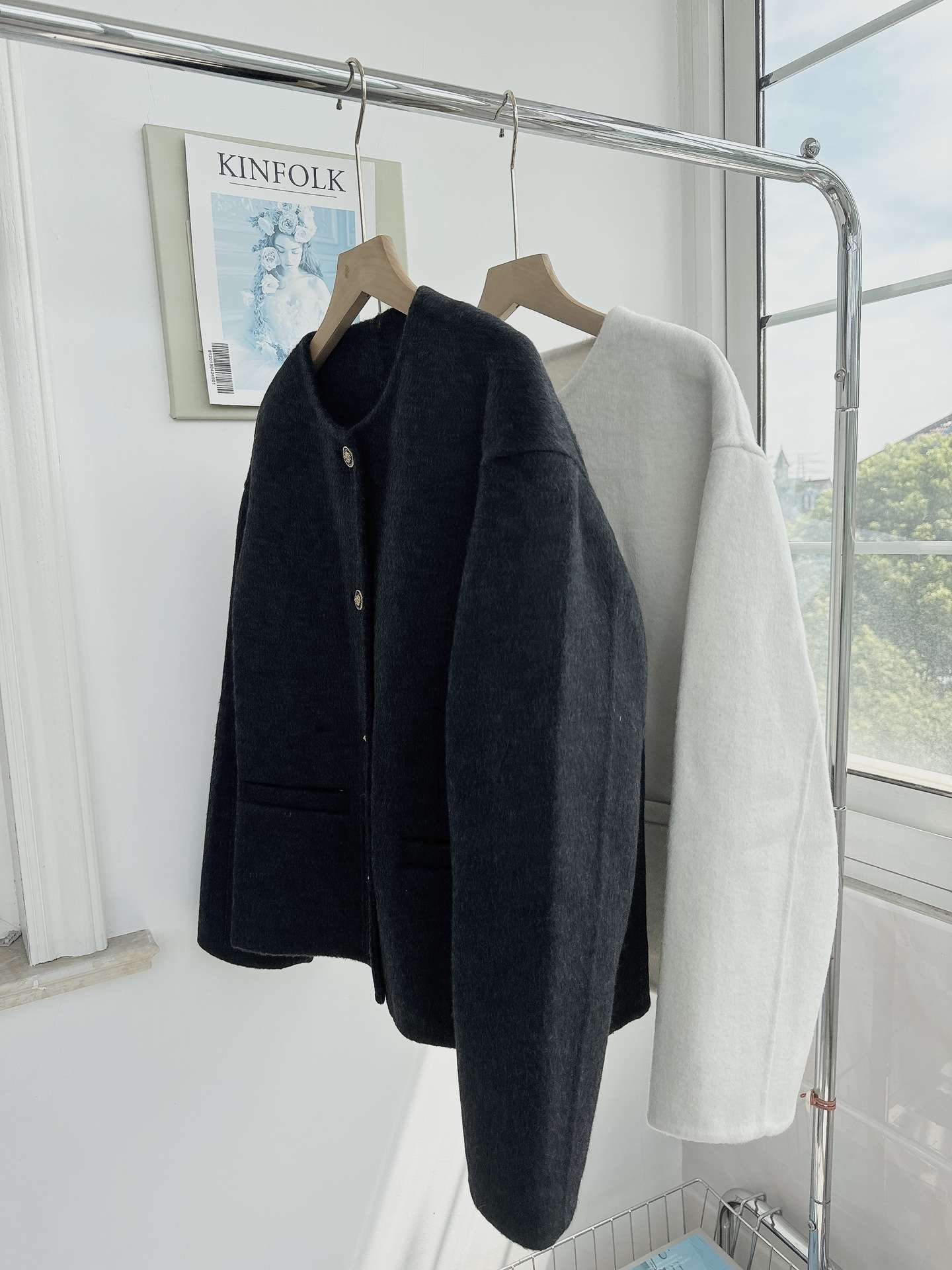 50代ファッションアウター クラシック短丈ウールジャケット