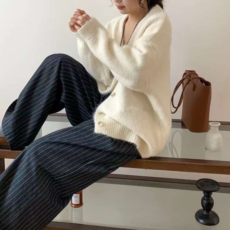 50代ファッション ふんわり柔らか大人の羽織りもの