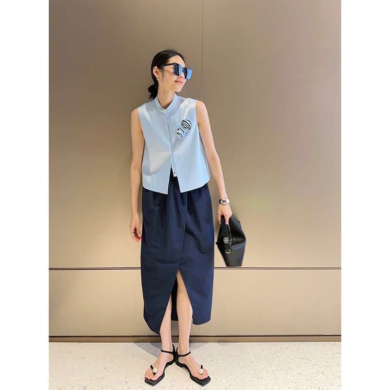 50代ファッション 大人の洗練ロングスカート