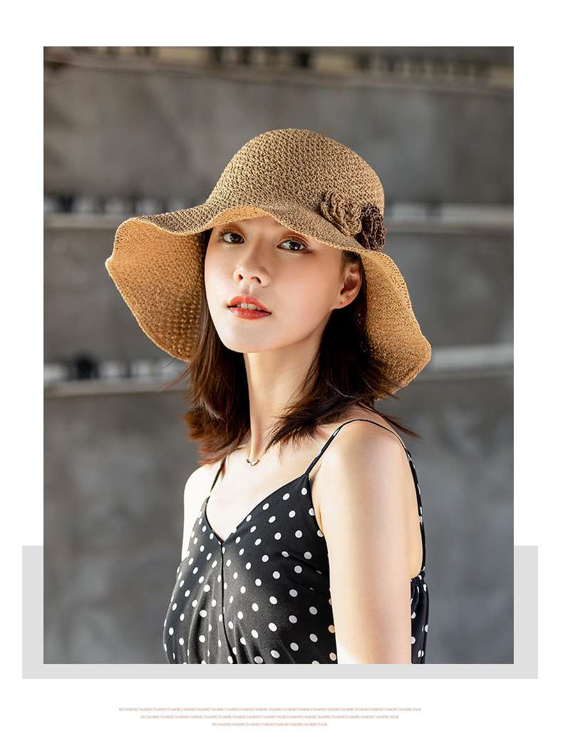 50代ファッション 優雅な日差しよけ つば広帽子