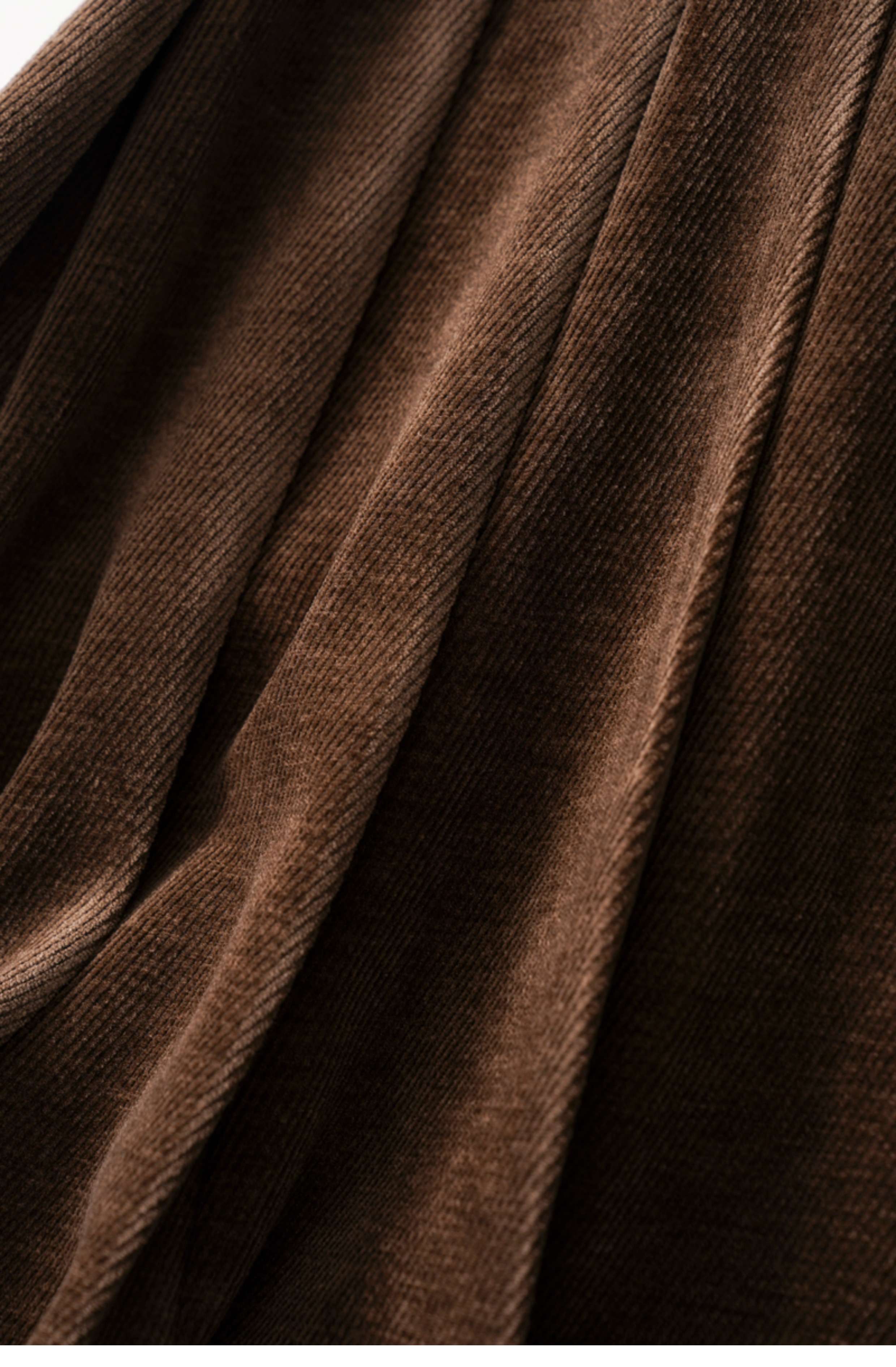 50代ファッション プリーツロングスカート